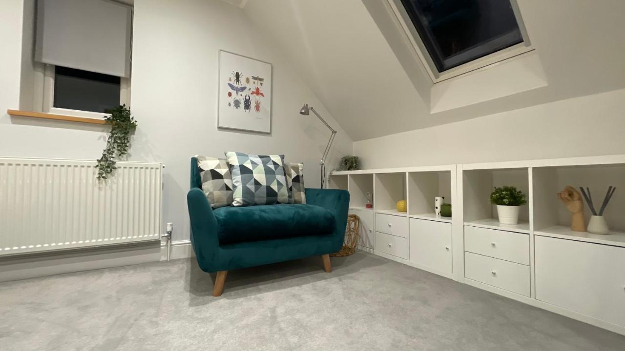 Unique Luxury Detached Apartment In Windsor That Sleeps 4 Eksteriør billede