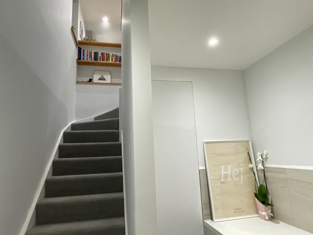 Unique Luxury Detached Apartment In Windsor That Sleeps 4 Eksteriør billede